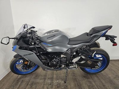 2026 Kawasaki Ninja ZX-6R - Photo 6