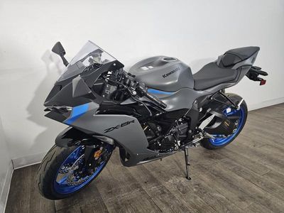 2026 Kawasaki Ninja ZX-6R - Photo 5