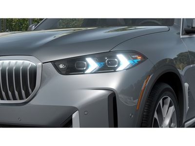2026 BMW X5 xDrive40i — engine compartment view