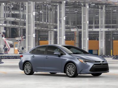 2026 Toyota Corolla Hybrid - Photo 16