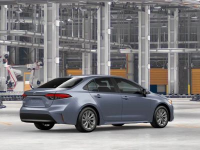 2026 Toyota Corolla Hybrid - Photo 12