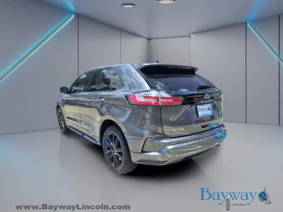 2022 Ford Edge — side profile view
