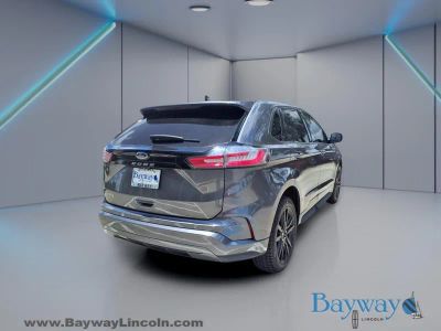 2022 Ford Edge — interior view