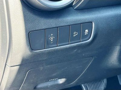 2022 Hyundai Kona — photo 10 view