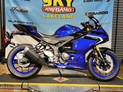 2026 Yamaha YZF-R3 — front three-quarter view