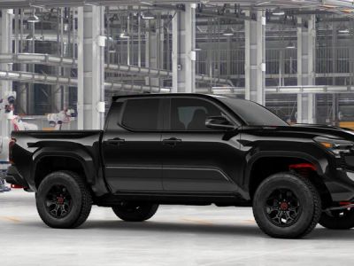 2026 Toyota Tacoma i-FORCE MAX - Photo 14