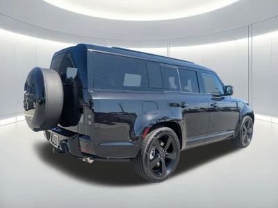 2026 Land Rover Defender 130 — detail view