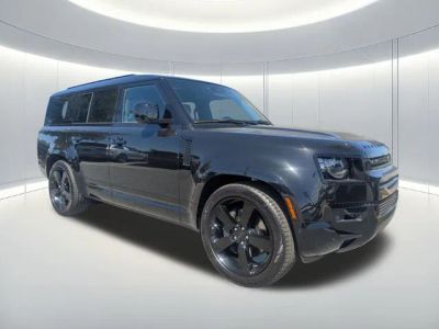 2026 Land Rover Defender 130 — photo 7 view