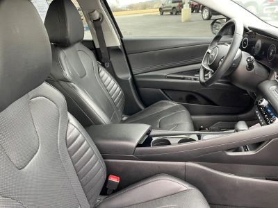 2023 Hyundai Elantra Hybrid - Photo 15