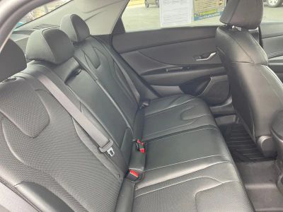 2023 Hyundai Elantra Hybrid - Photo 14