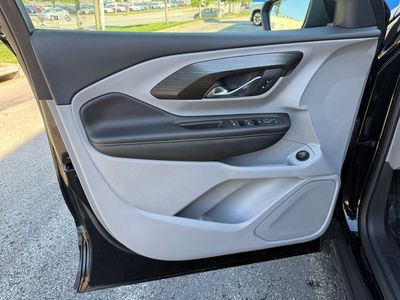 2022 GMC Terrain - Photo 16