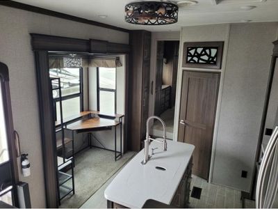 2019 Keystone RV Alpine - Photo 20