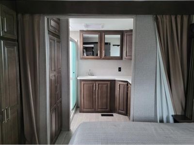 2019 Keystone RV Alpine - Photo 33