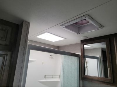 2019 Keystone RV Alpine - Photo 36
