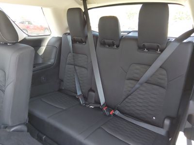 2025 Nissan Pathfinder — photo 17 view