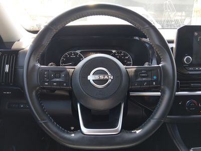 2025 Nissan Pathfinder — photo 12 view