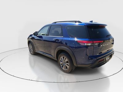 2025 Nissan Pathfinder — detail view