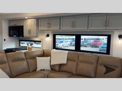 2026 Brinkley Model Z - Photo 8