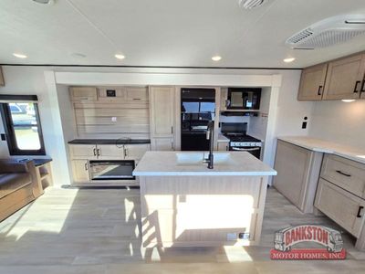 2026 Prowler 3301RLT - Photo 8