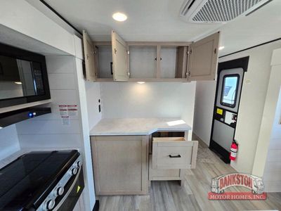 2026 Prowler 3301RLT - Photo 14