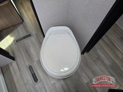 2026 Prowler 3301RLT - Photo 24