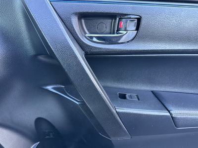 2018 Toyota Corolla - Photo 17