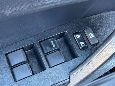 2018 Toyota Corolla - Photo 13