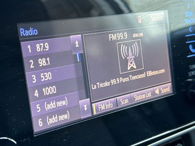 2018 Toyota Corolla - Photo 18