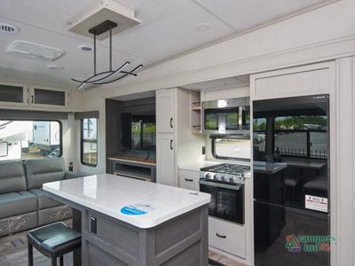 2026 Coachmen RV Chaparral - Photo 5