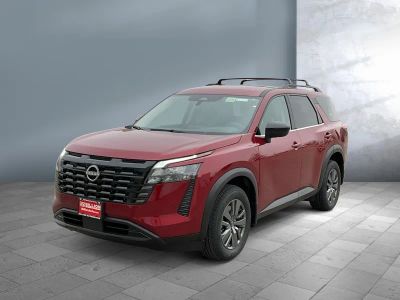 2026 Nissan Pathfinder — front three-quarter view