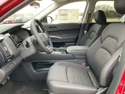 2026 Nissan Pathfinder — photo 9 view