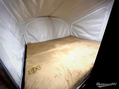 2017 Jayco Eagle HT — engine compartment view