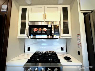 2027 Forest River Cedar Creek — photo 10 view
