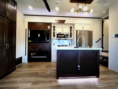 2027 Forest River Cedar Creek — photo 7 view