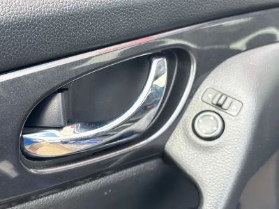 2017 Nissan Rogue — photo 7 view