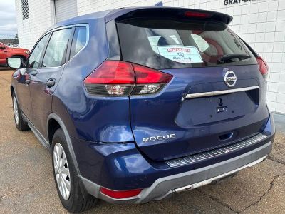2017 Nissan Rogue — rear three-quarter view