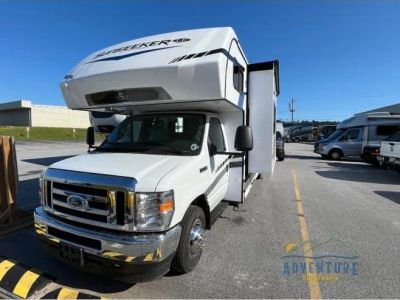 2025 Forest River Sunseeker LE Ford — front three-quarter view