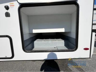 2025 Forest River Sunseeker LE Ford — photo 12 view