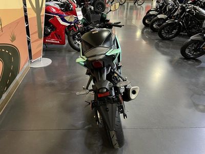 2026 Yamaha YZF-R3 - Photo 5