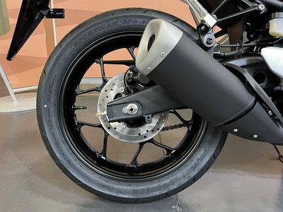 2026 Yamaha YZF-R3 - Photo 12