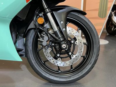 2026 Yamaha YZF-R3 - Photo 10