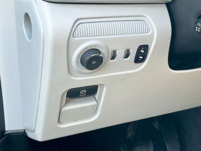 2022 Jeep Wagoneer — photo 10 view