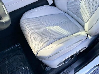 2022 Jeep Wagoneer — photo 20 view