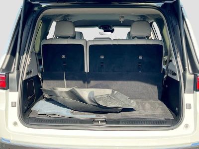 2022 Jeep Wagoneer — photo 27 view