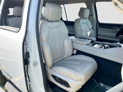 2022 Jeep Wagoneer — photo 30 view