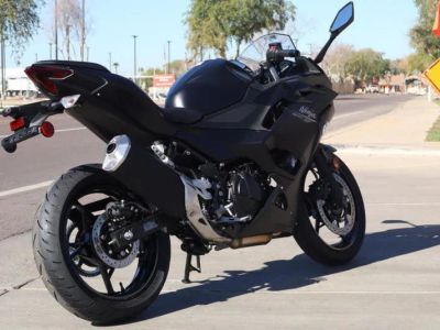 2026 Kawasaki Ninja 500 ABS Metallic Flat Spark Black — engine compartment view