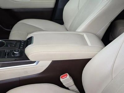 2021 Toyota Highlander - Photo 9