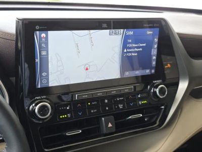 2021 Toyota Highlander - Photo 17