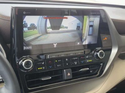 2021 Toyota Highlander - Photo 19