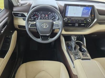 2021 Toyota Highlander - Photo 13